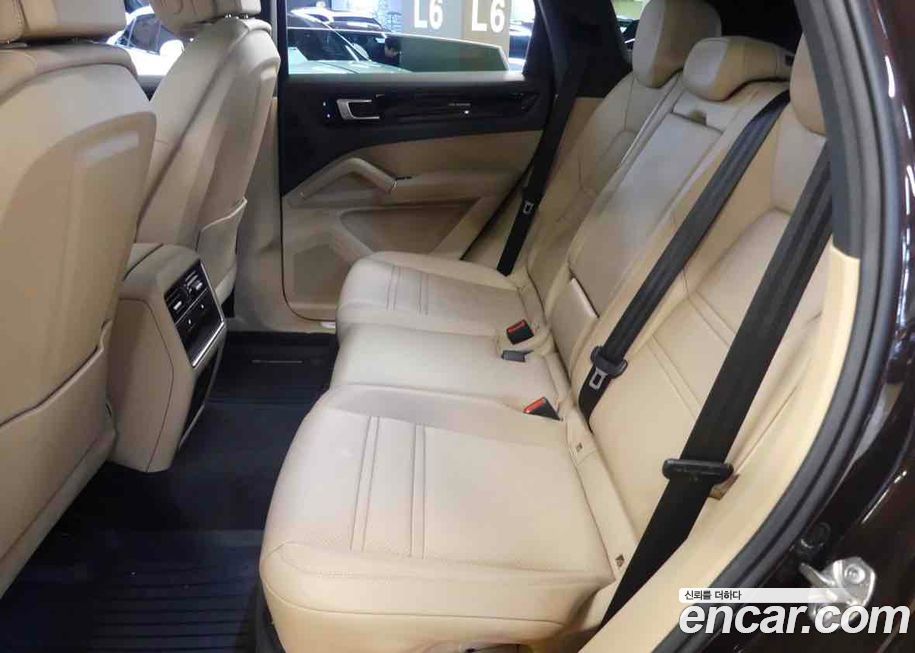 Porsche Cayenne 2019