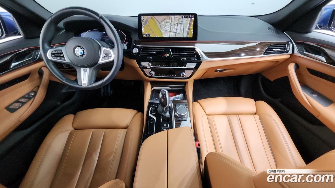 BMW 5-Series 2021