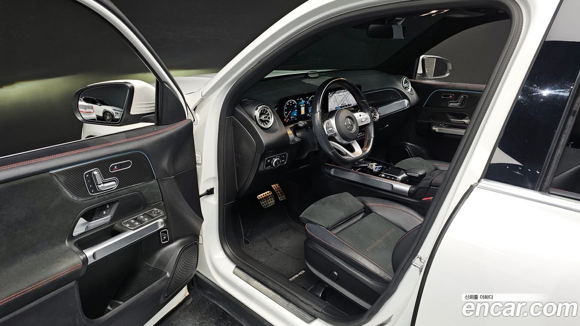 Mercedes-Benz GLB-Class 2021