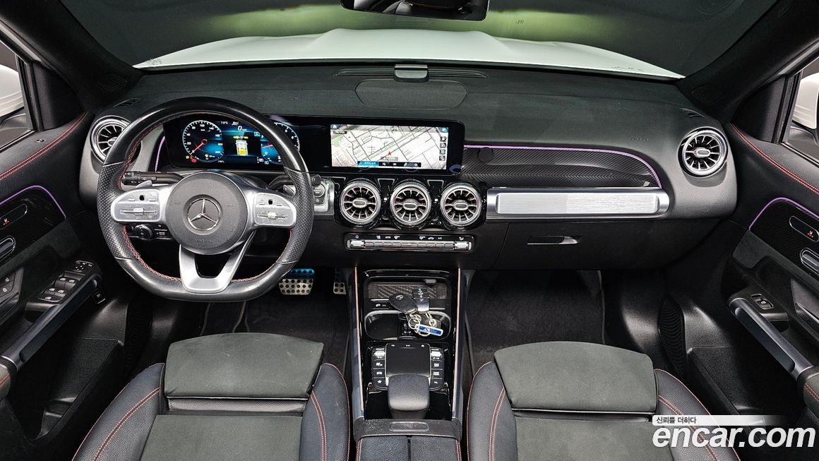 Mercedes-Benz GLB-Class 2021