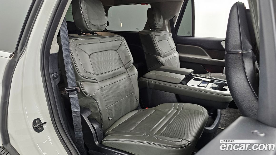 Lincoln Navigator 2023