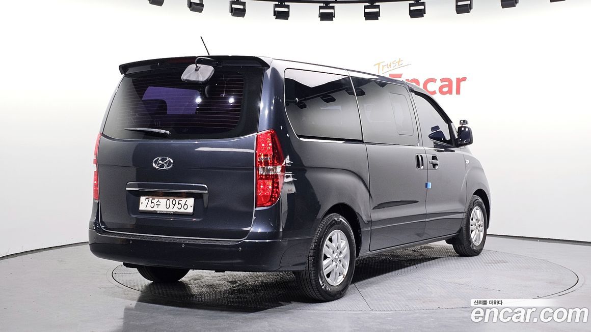 Hyundai Starex 2017