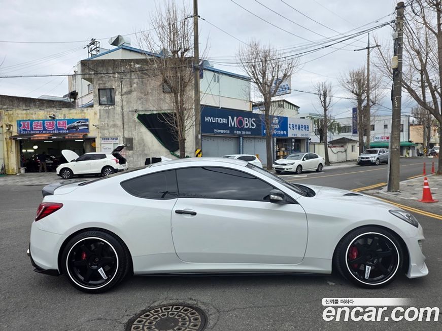 Hyundai Genesis 2014