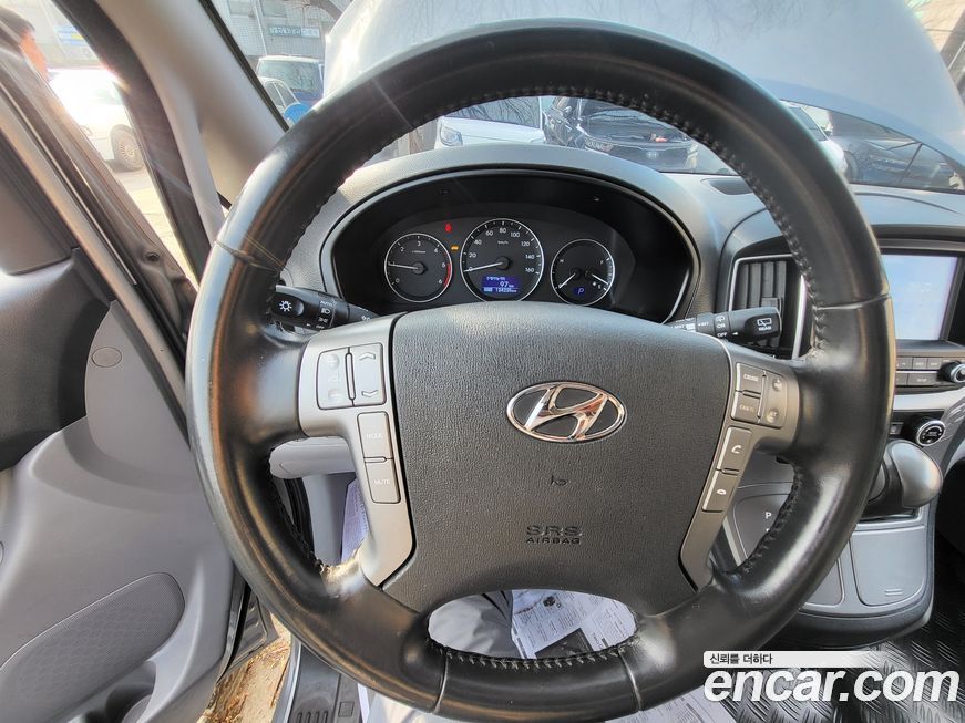 Hyundai Starex 2019
