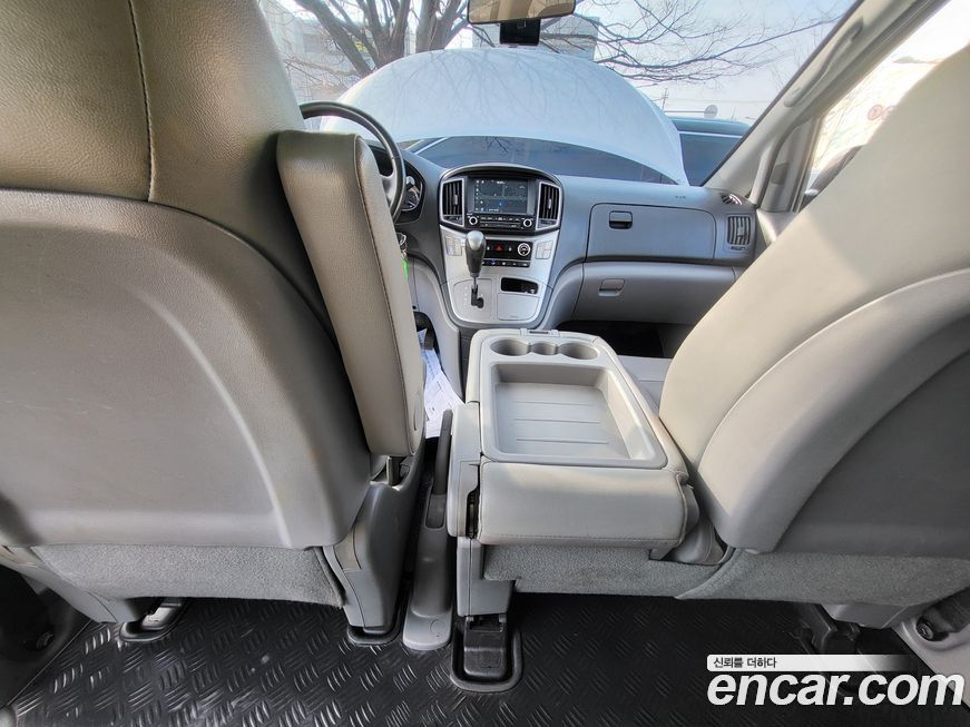 Hyundai Starex 2019