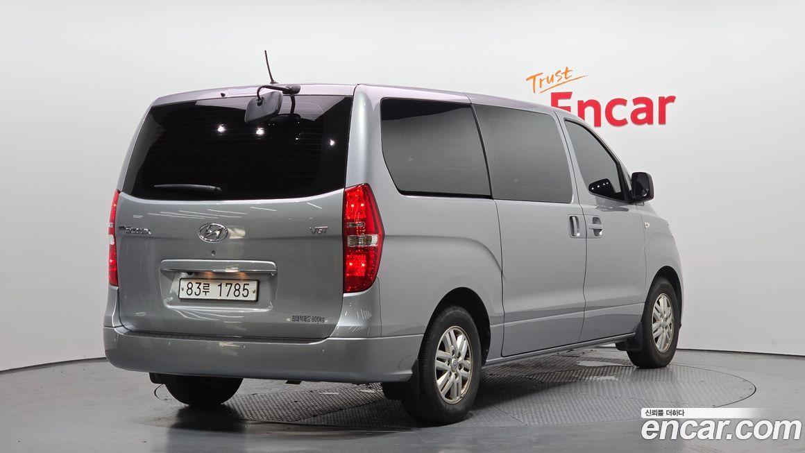 Hyundai Starex 2019