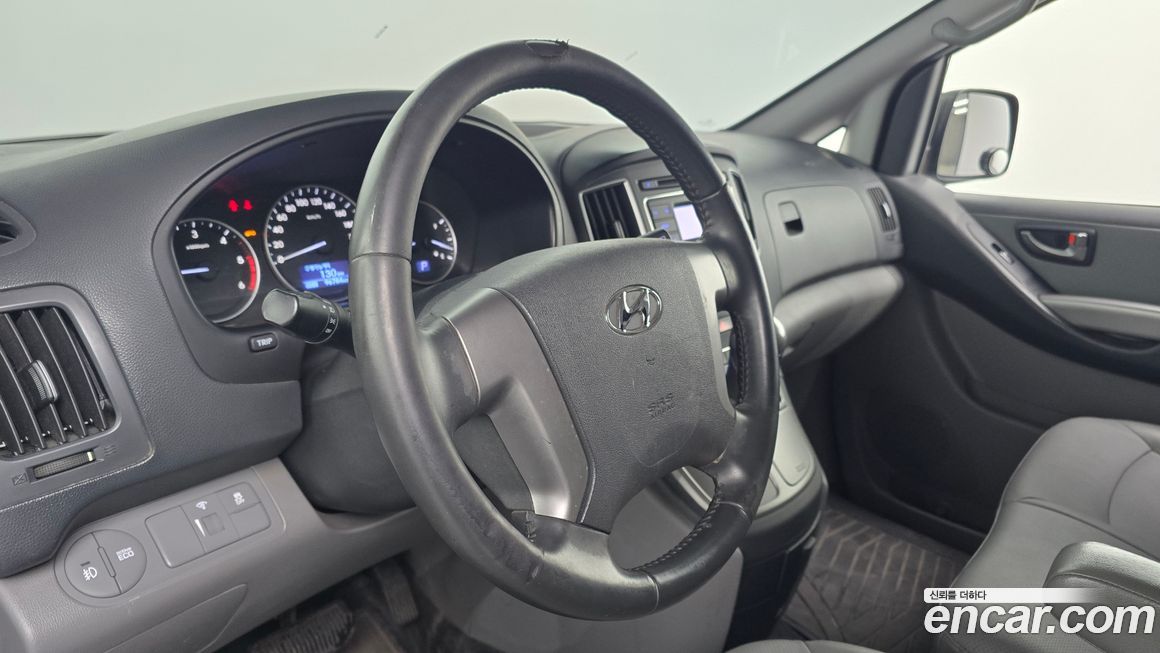 Hyundai Starex 2019