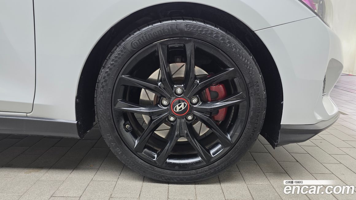 Hyundai Veloster 2019