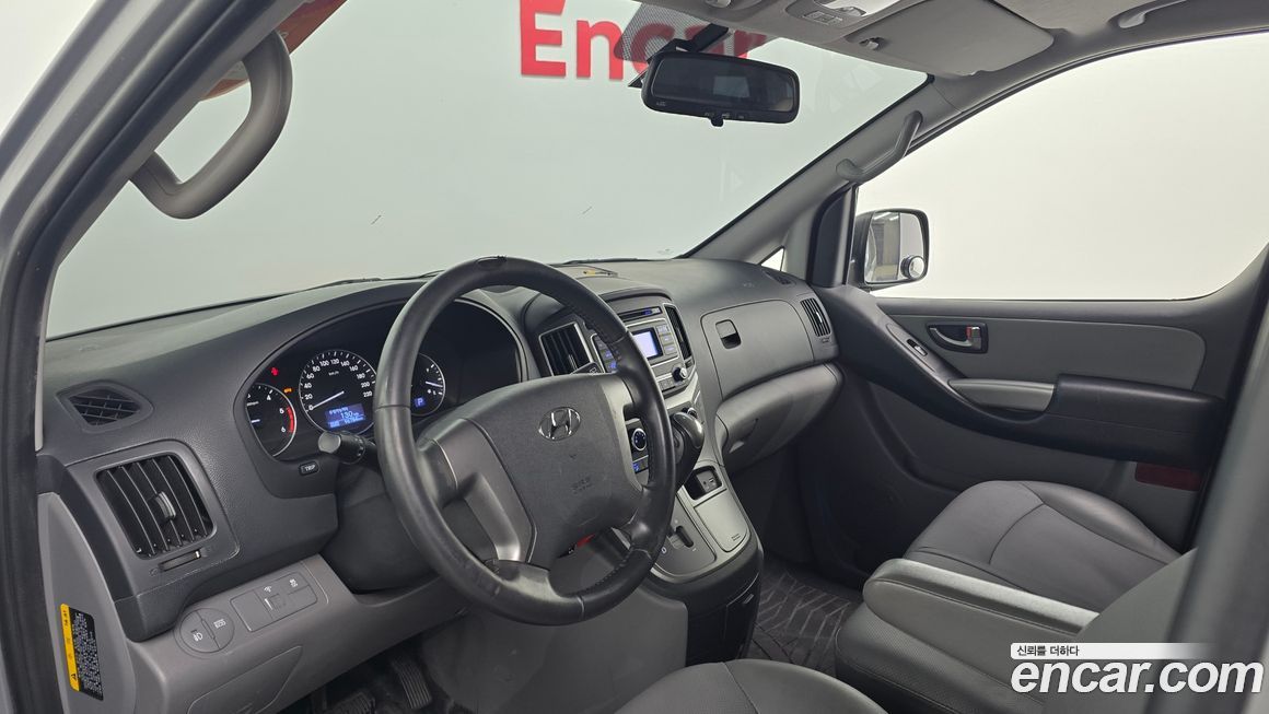 Hyundai Starex 2019