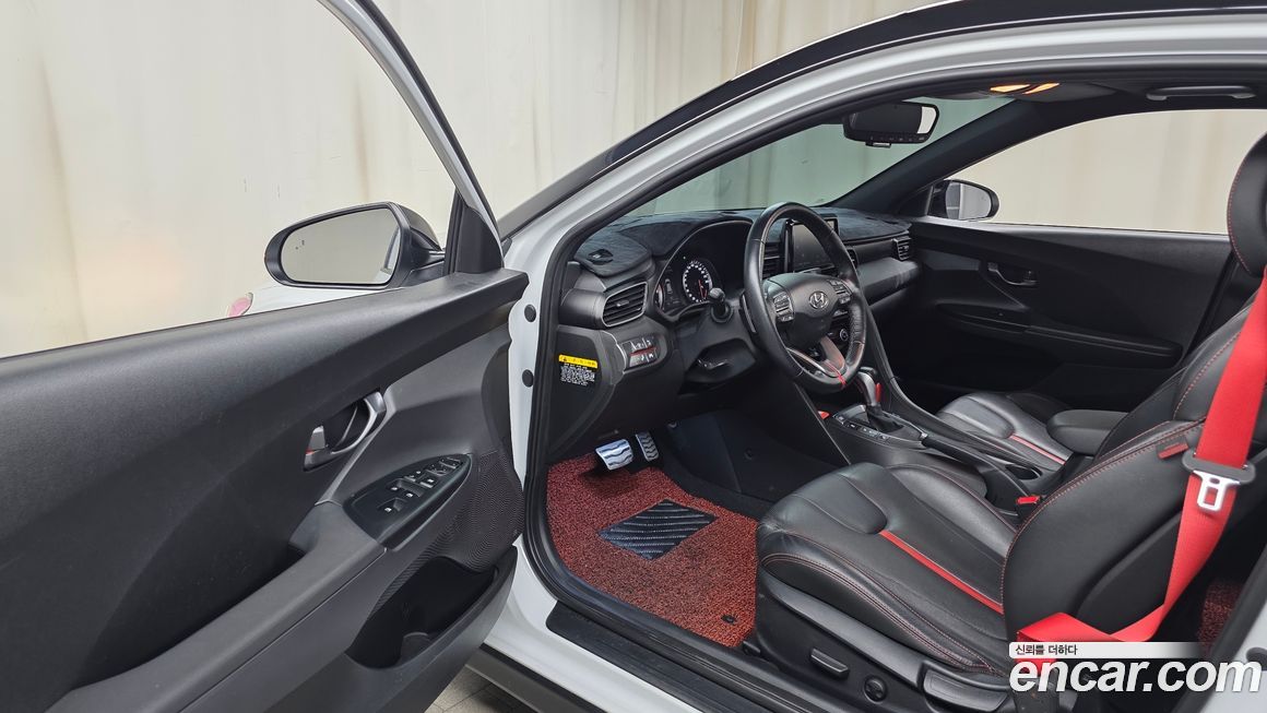 Hyundai Veloster 2019