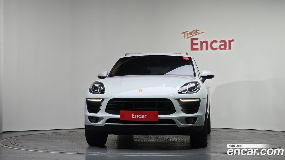 Porsche Macan 2015