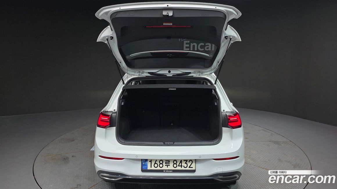 Volkswagen Golf 2023