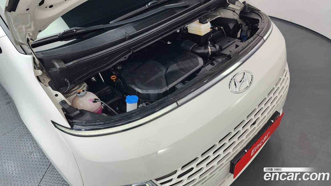 Hyundai Staria 2023