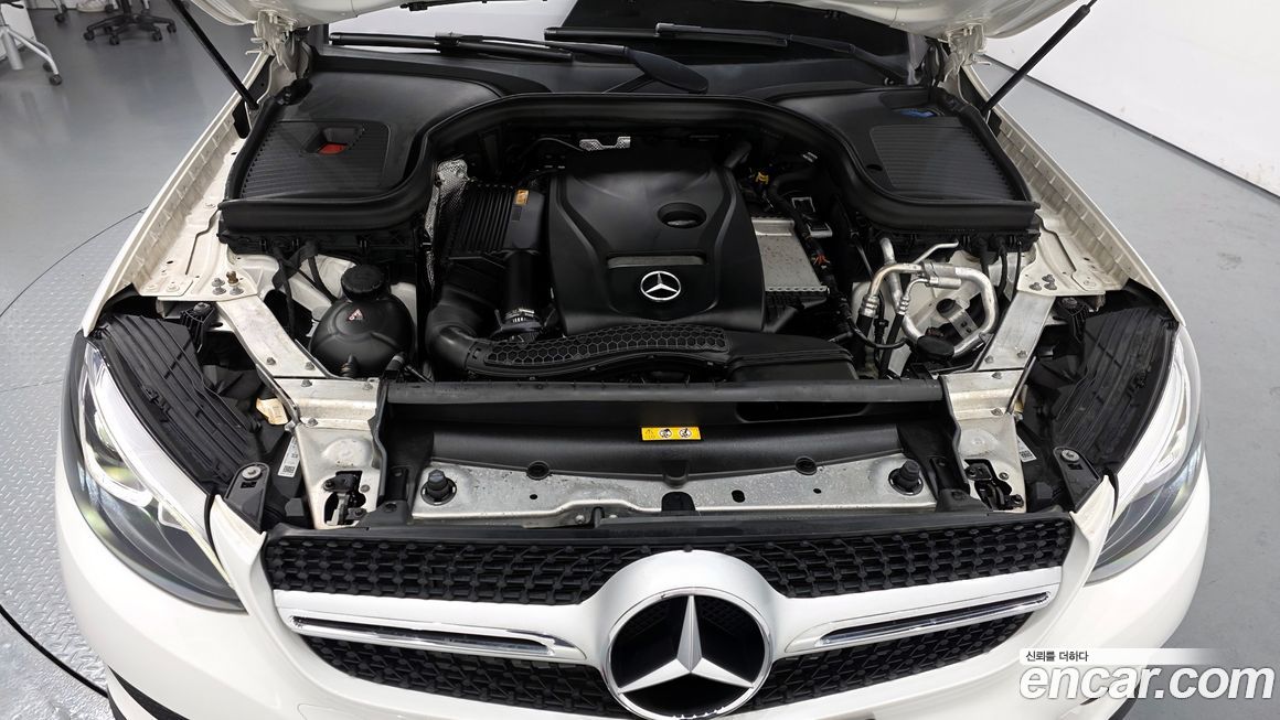 Mercedes-Benz GLC-Class 2019