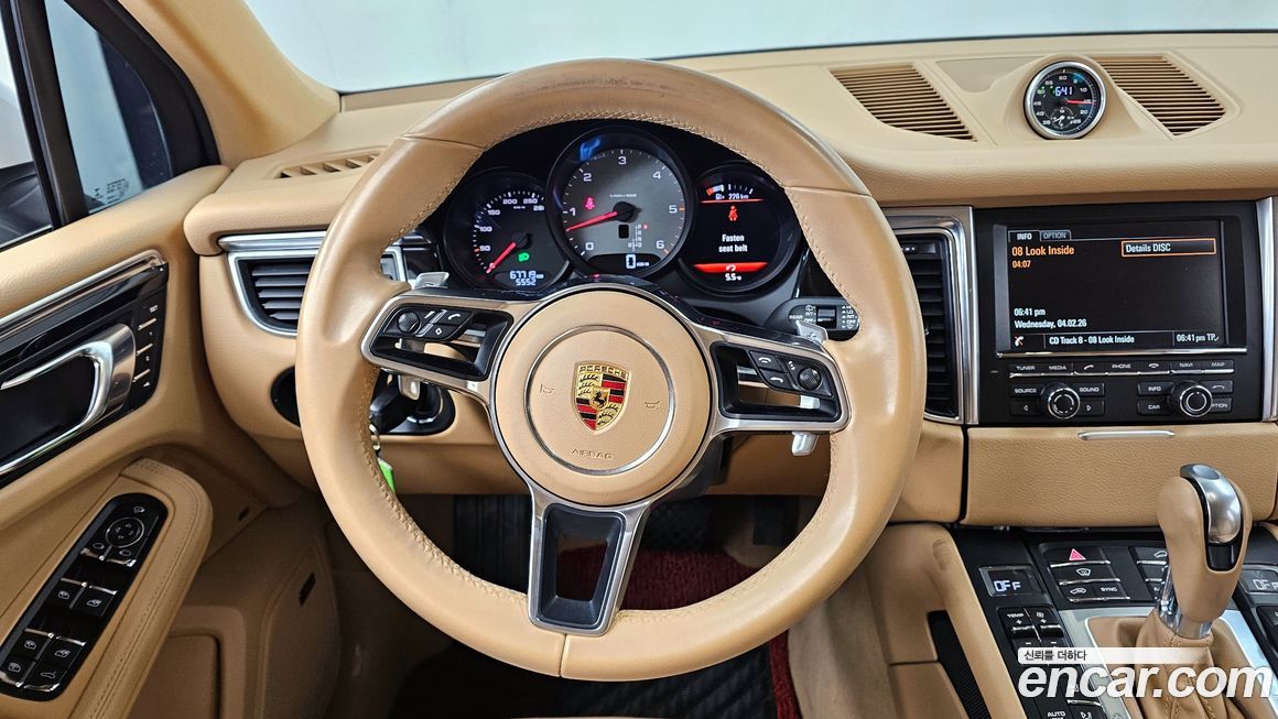Porsche Macan 2015