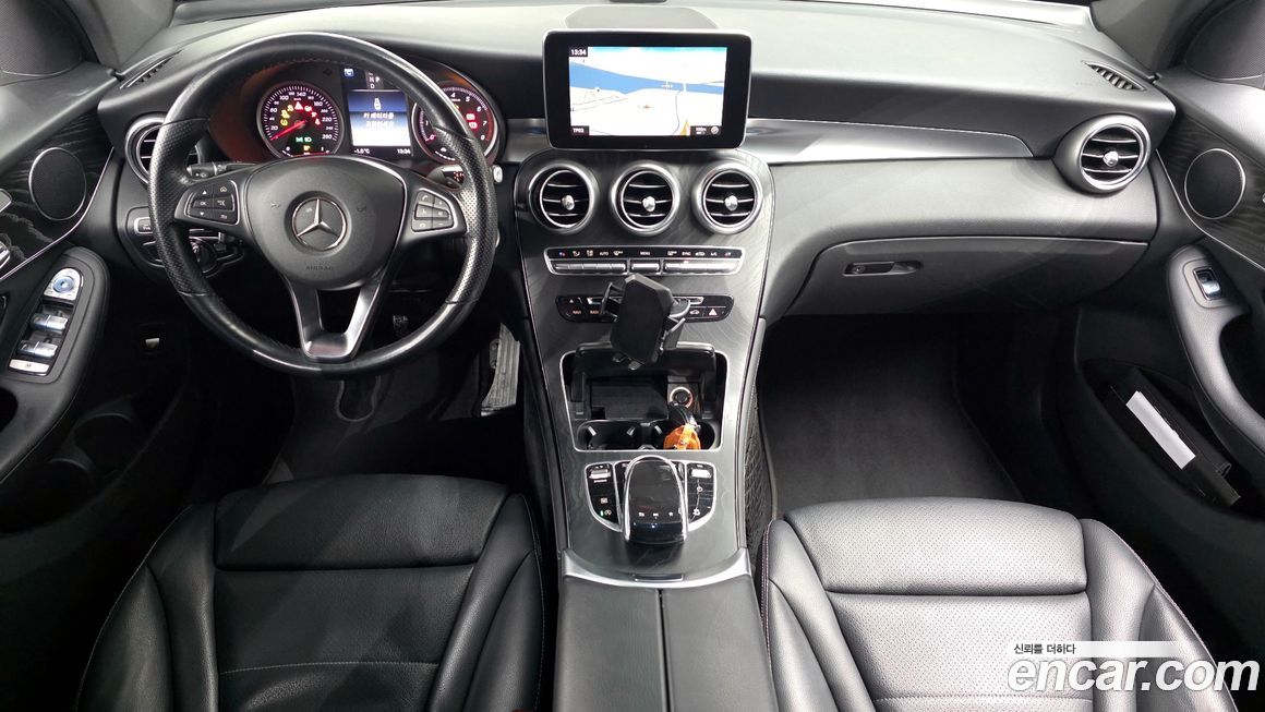 Mercedes-Benz GLC-Class 2019