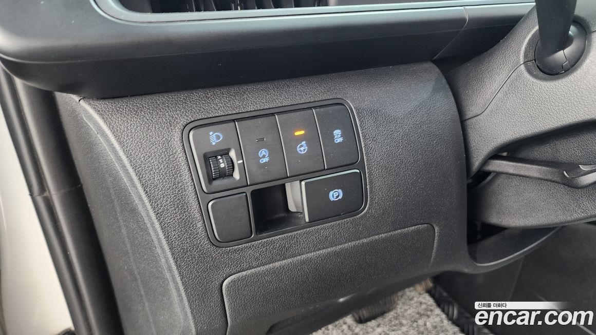 Hyundai Staria 2023