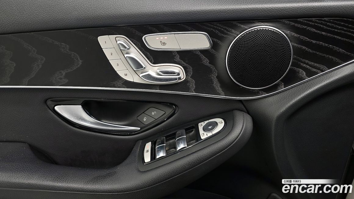 Mercedes-Benz GLC-Class 2019