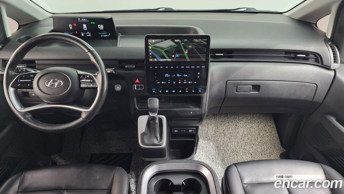 Hyundai Staria 2023