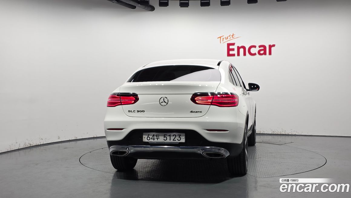 Mercedes-Benz GLC-Class 2019