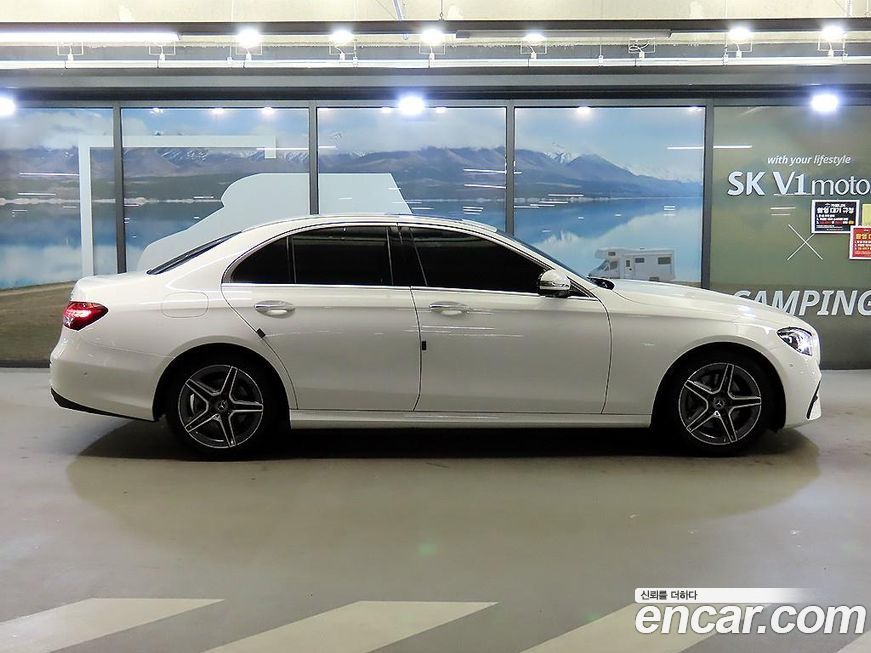 Mercedes-Benz E-Class 2023