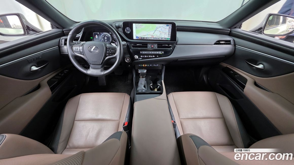 Lexus ES 2024