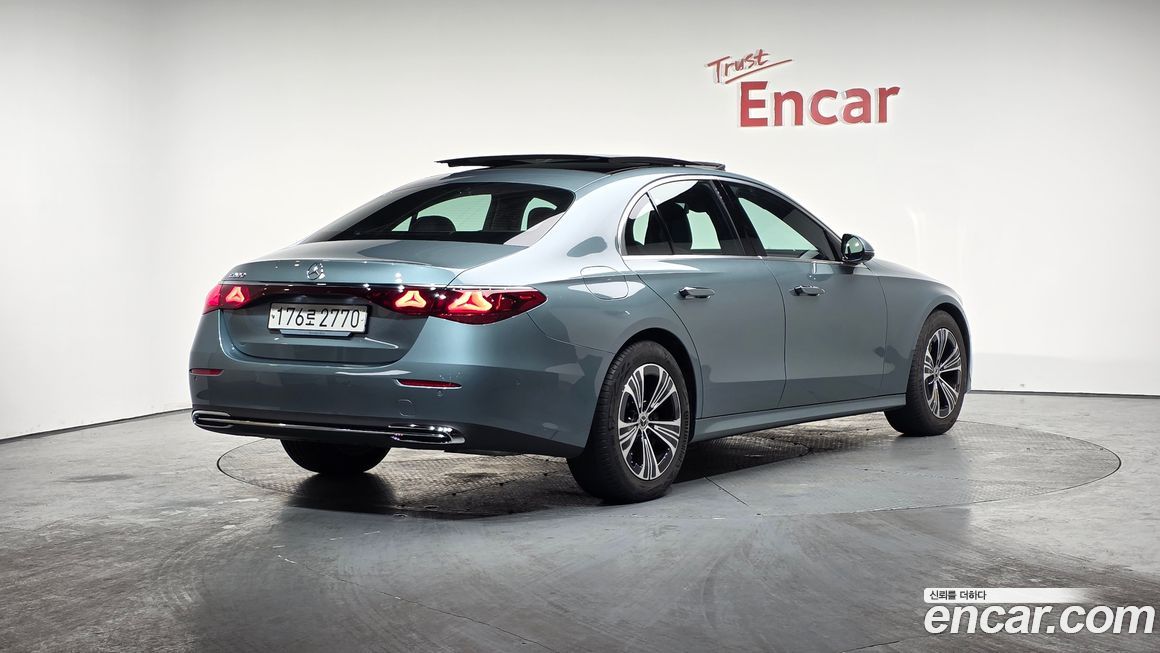 Mercedes-Benz E-Class 2025