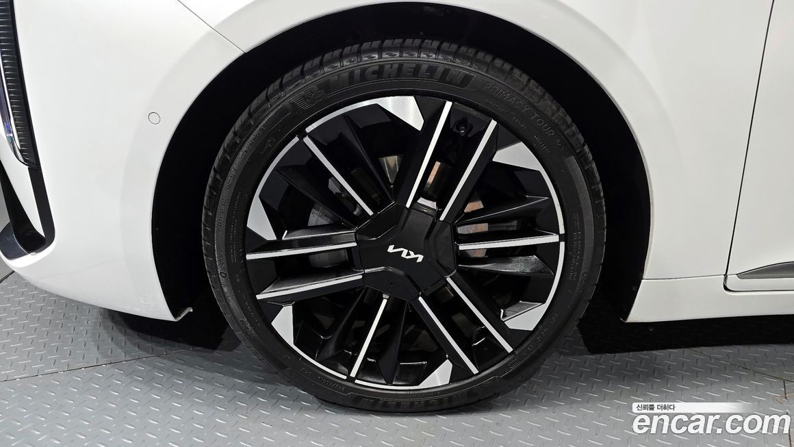Kia K8 2025