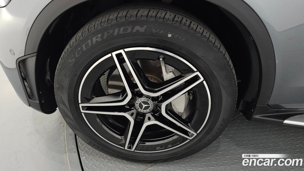 Mercedes-Benz GLC-Class 2022