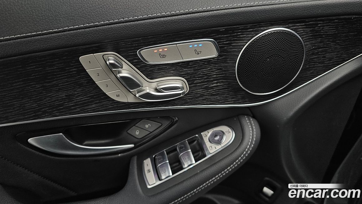 Mercedes-Benz GLC-Class 2022