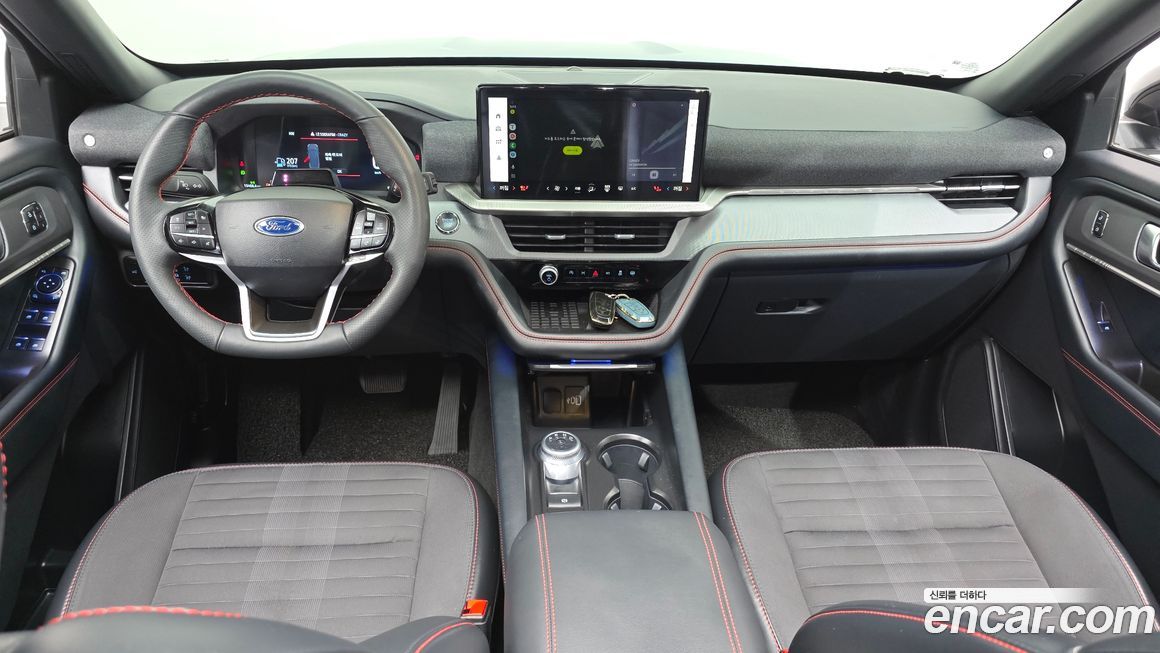 Ford Explorer 2025