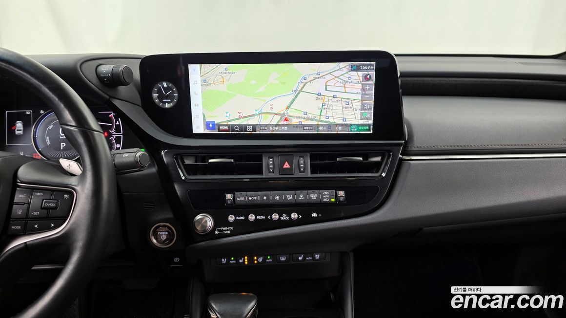 Lexus ES 2024
