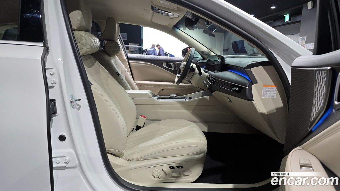 Kia K8 2025