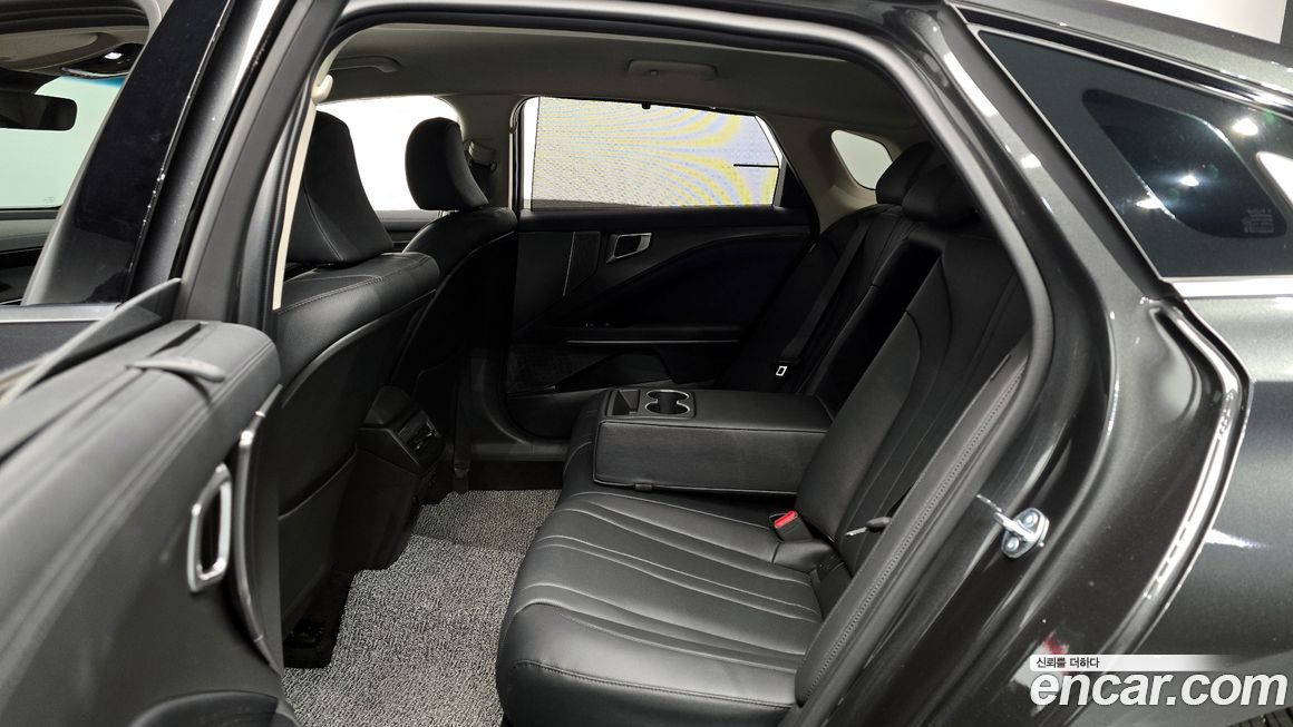 Kia K8 2025