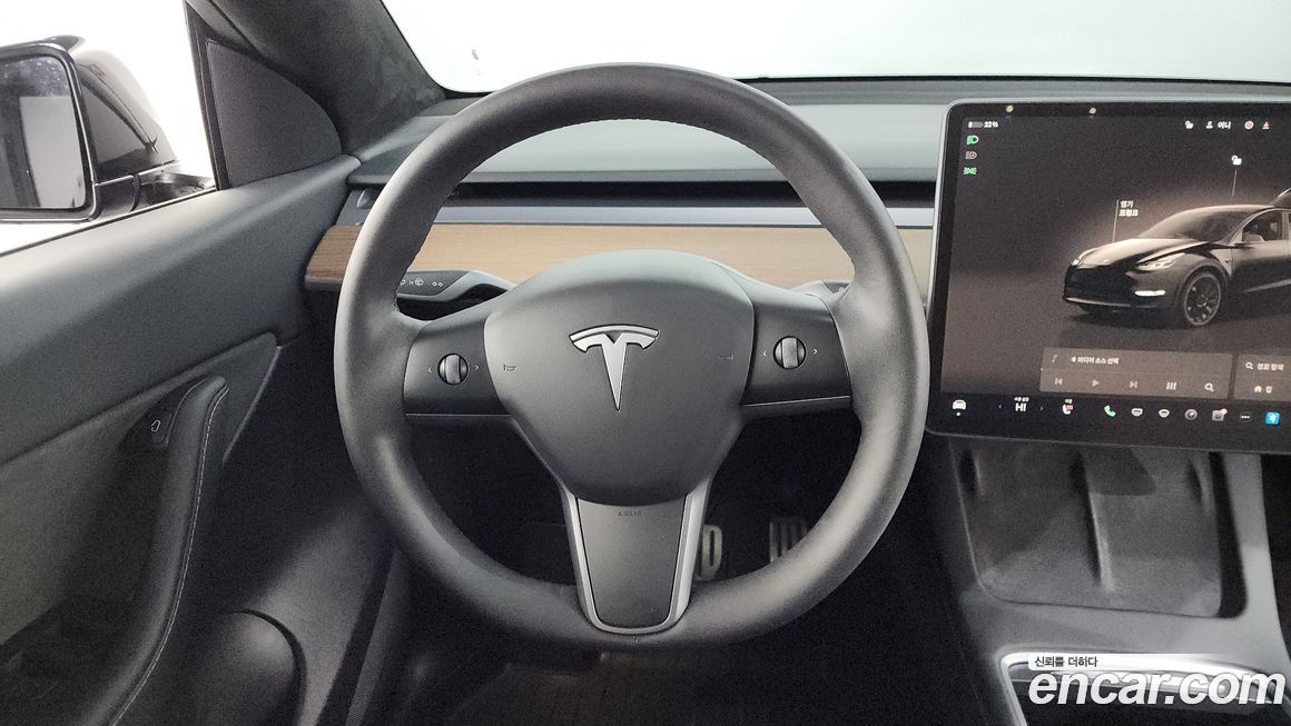 Tesla Model Y 2022
