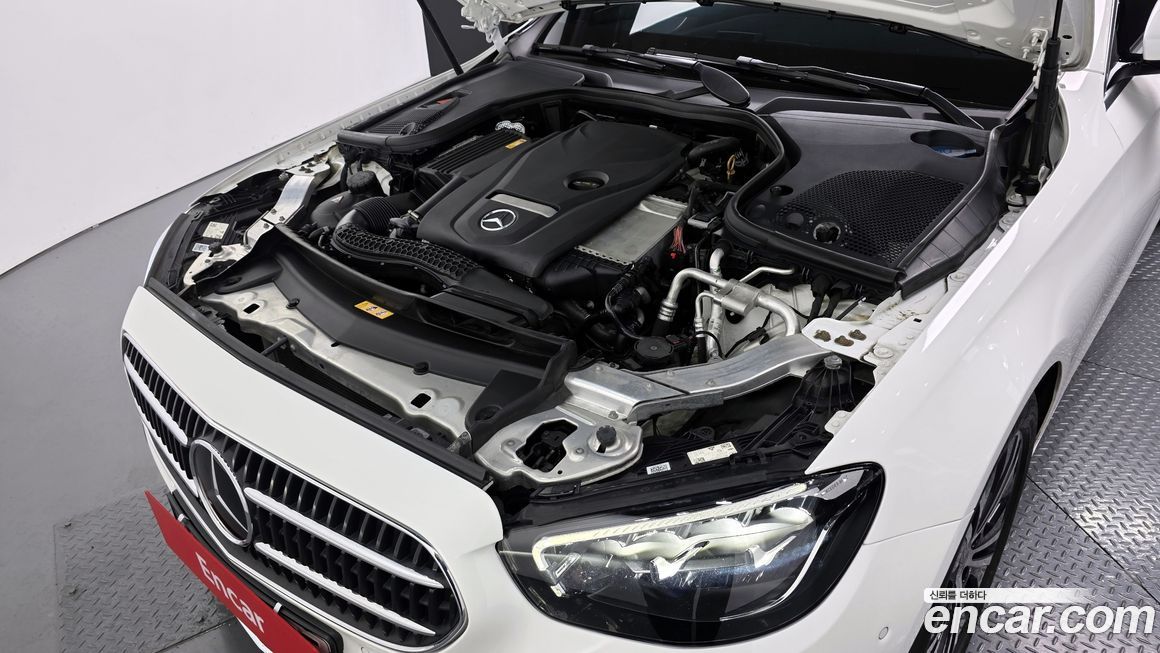 Mercedes-Benz E-Class 2021