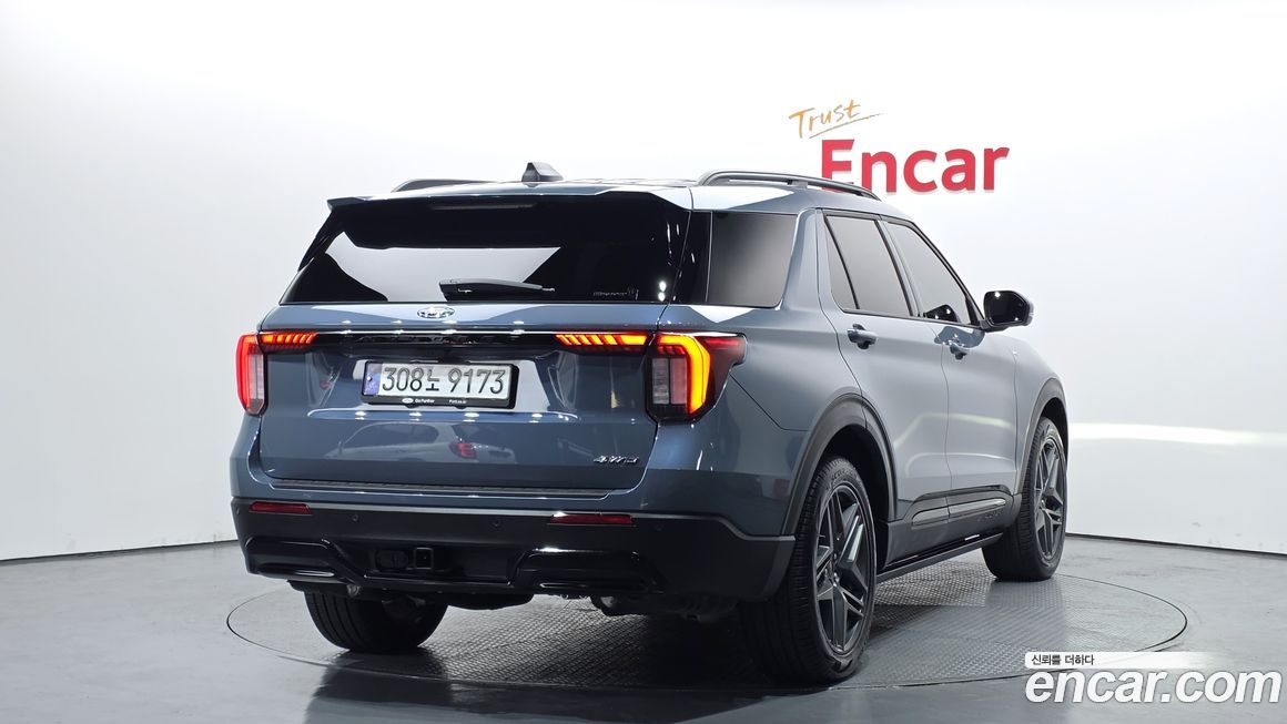Ford Explorer 2025