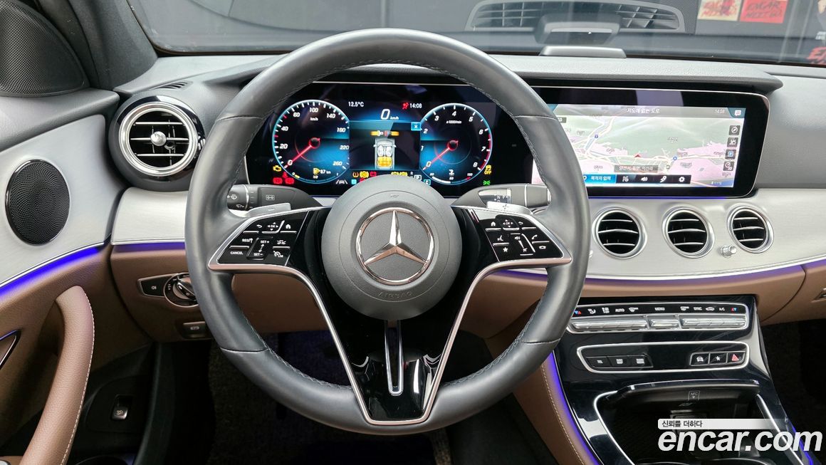 Mercedes-Benz E-Class 2021