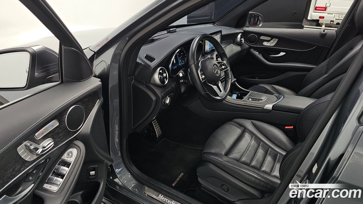 Mercedes-Benz GLC-Class 2022