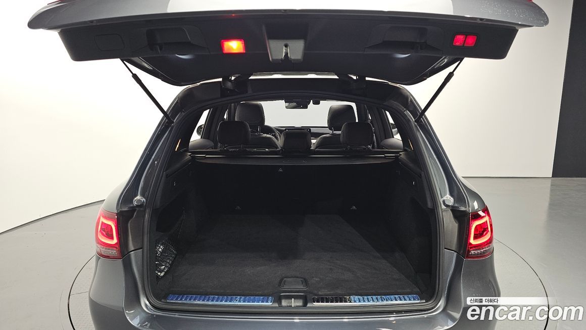 Mercedes-Benz GLC-Class 2022