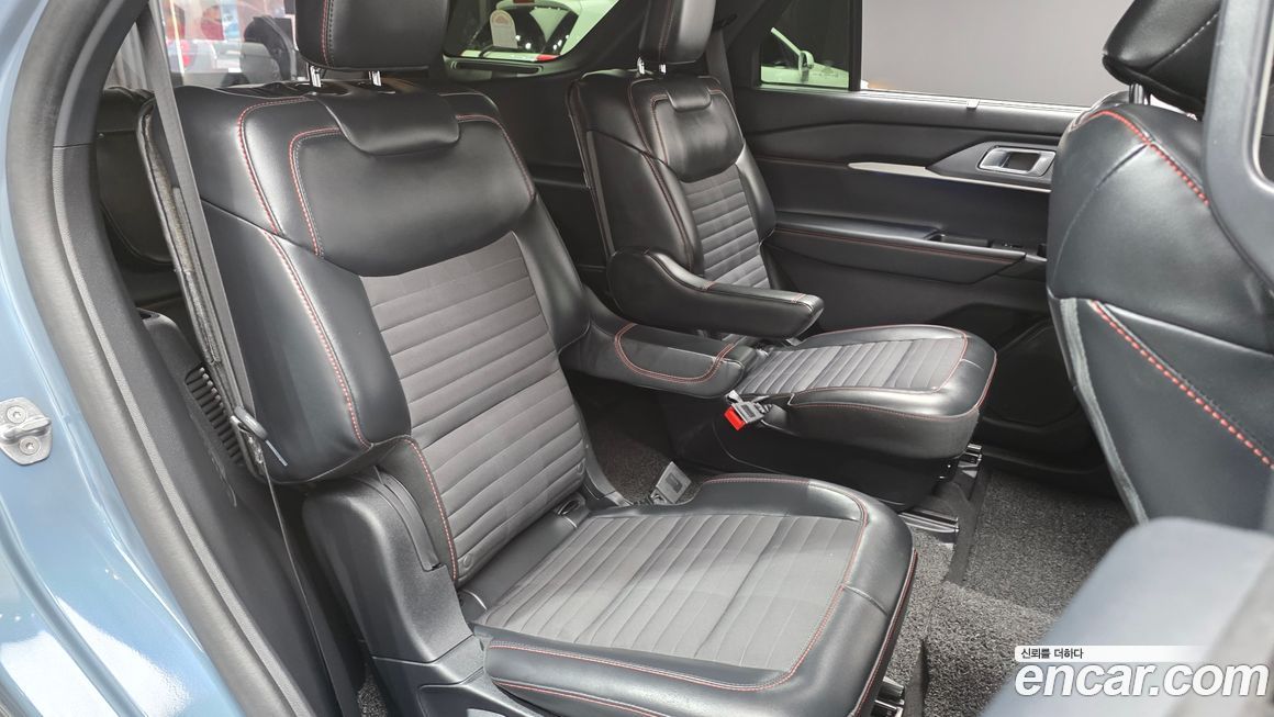 Ford Explorer 2025