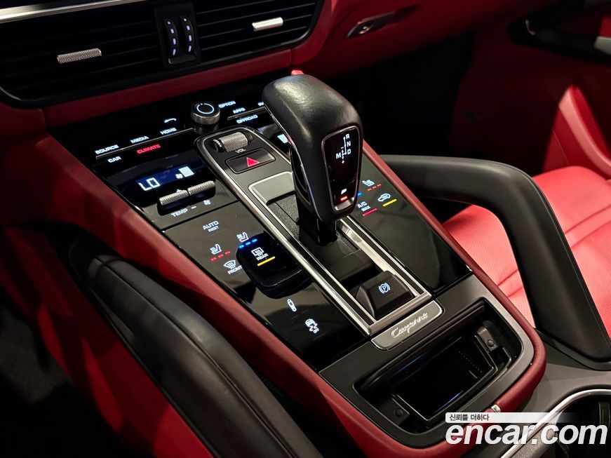 Porsche Cayenne 2021