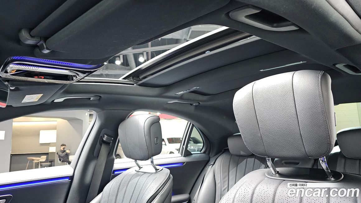 Mercedes-Benz S-Class 2021