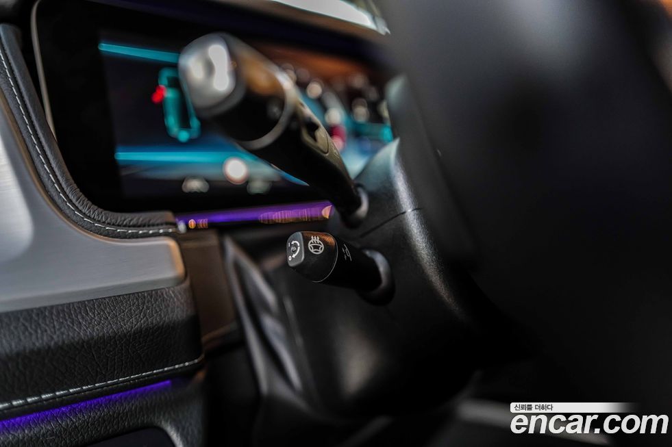 Mercedes-Benz G-Class 2023