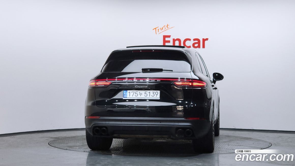 Porsche Cayenne 2023