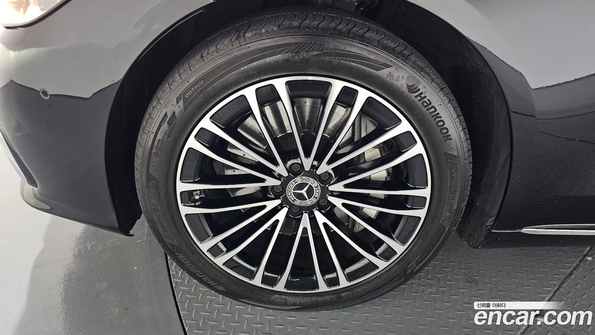 Mercedes-Benz S-Class 2021