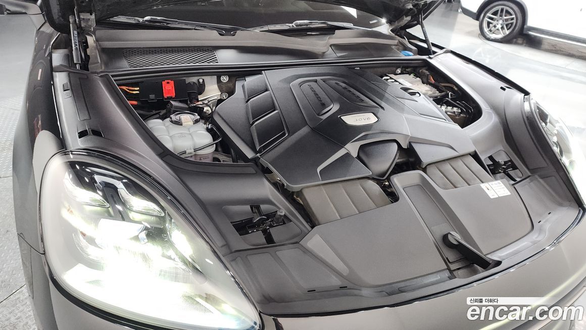 Porsche Cayenne 2023