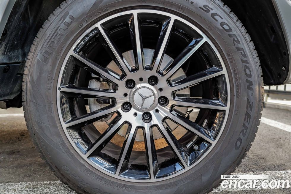 Mercedes-Benz G-Class 2023