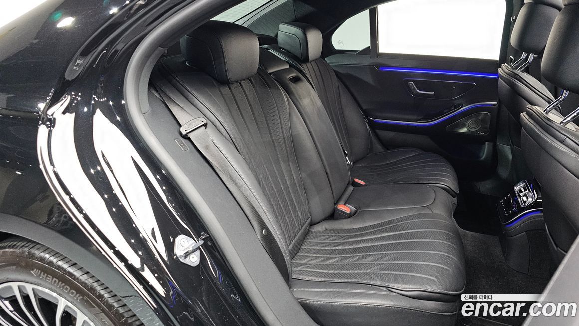 Mercedes-Benz S-Class 2021