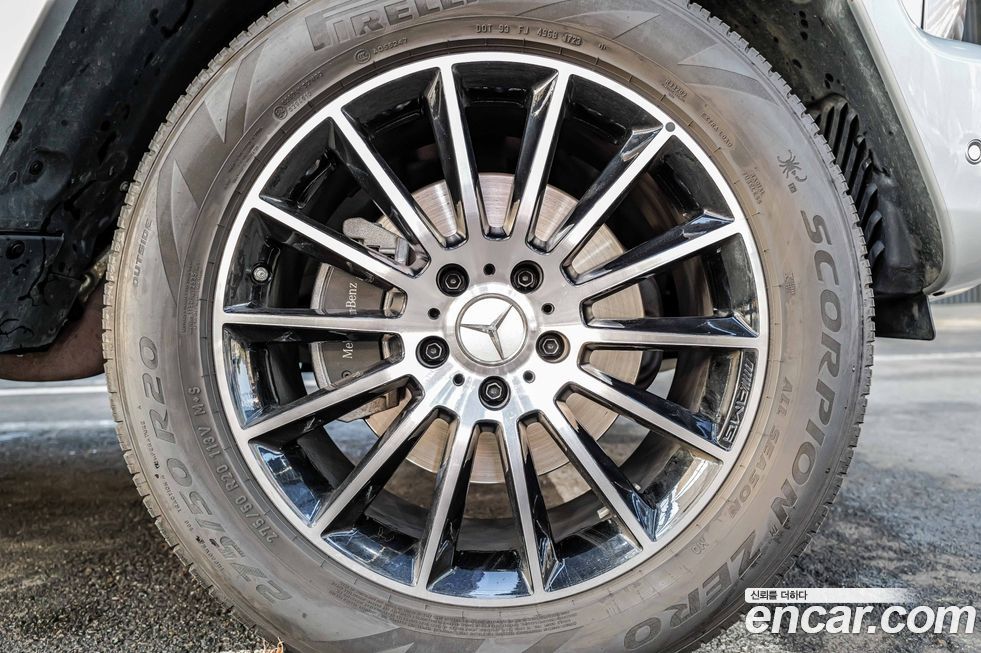 Mercedes-Benz G-Class 2023